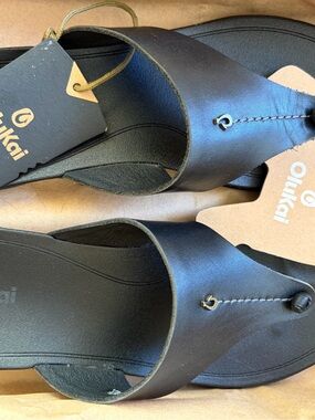 OluKai Black Women's Ho'opio Mele Slide Sandals